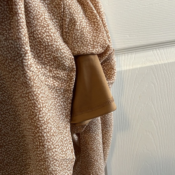 Timeless Spring Maxi Dress - Picture 4 of 5